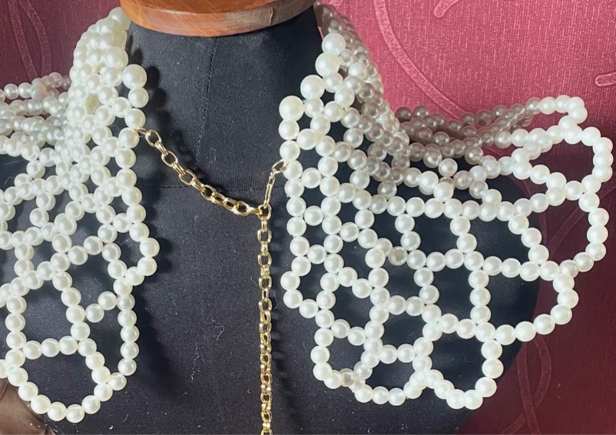 Pearly Neck Statement piece